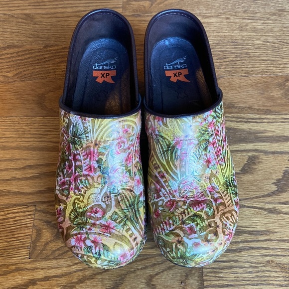 dansko black floral tooled